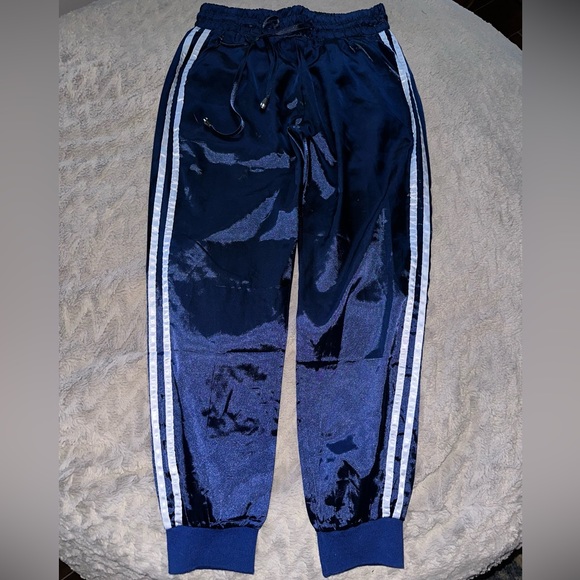Girls Blue Satin Joggers ๐ size Medium - Picture 2 of 4